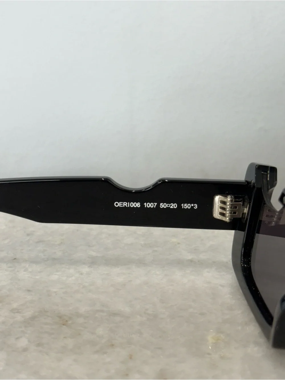 “Off White” Cady Cut Rectangular Unisex Sunglasses Black Frame Brand New